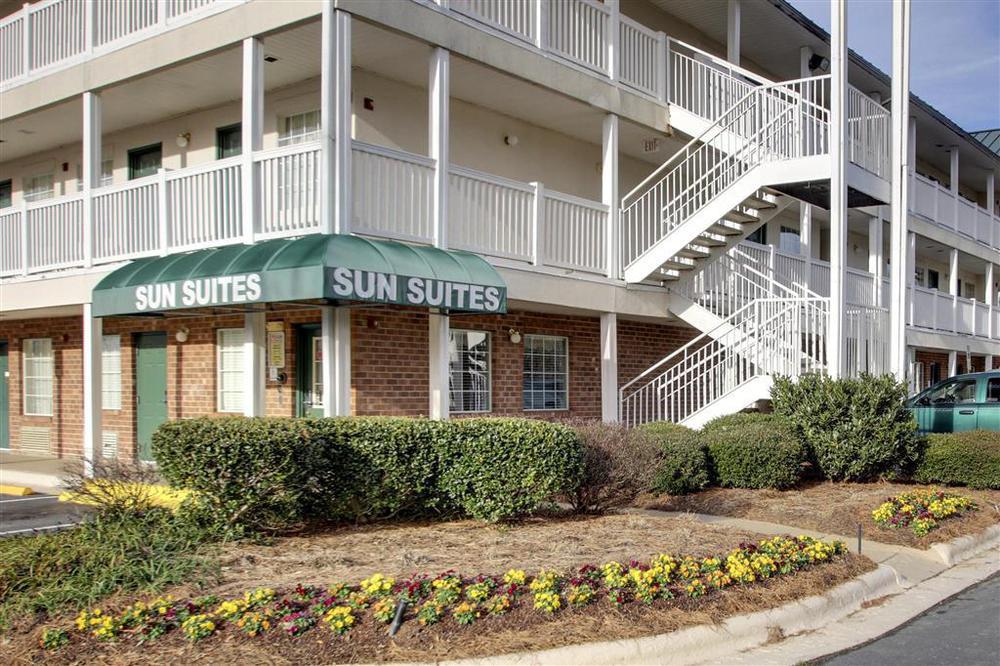 Intown Suites Extended Stay Charlotte Nc -East Independence Екстериор снимка