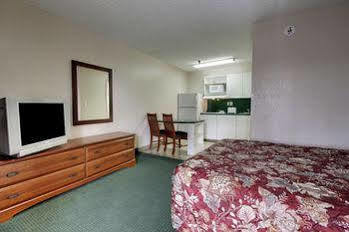 Intown Suites Extended Stay Charlotte Nc -East Independence Екстериор снимка